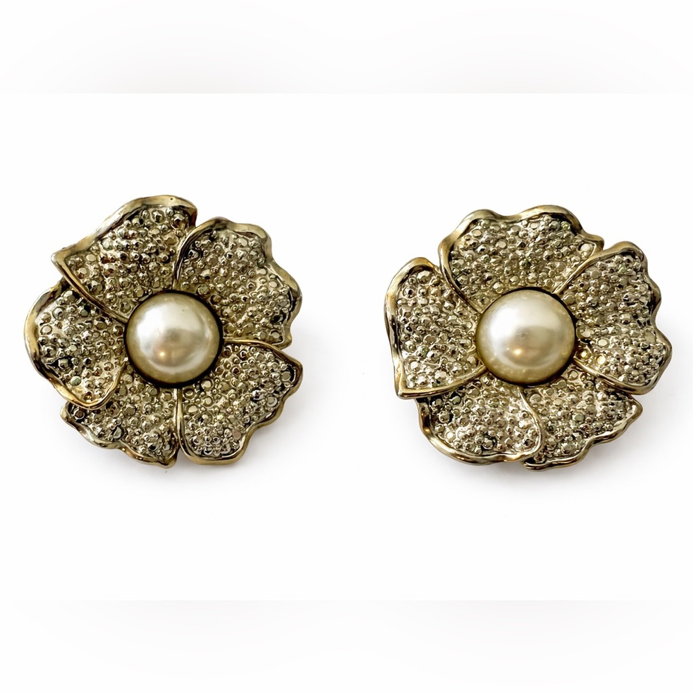 Vintage Floral Clip On Earrings Silver Tone Faux Pearl Rhinestone